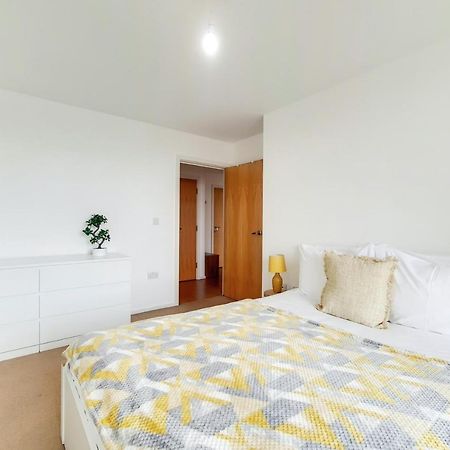 Free Parking - Two Bed Apartment By London Docklands Eksteriør bilde