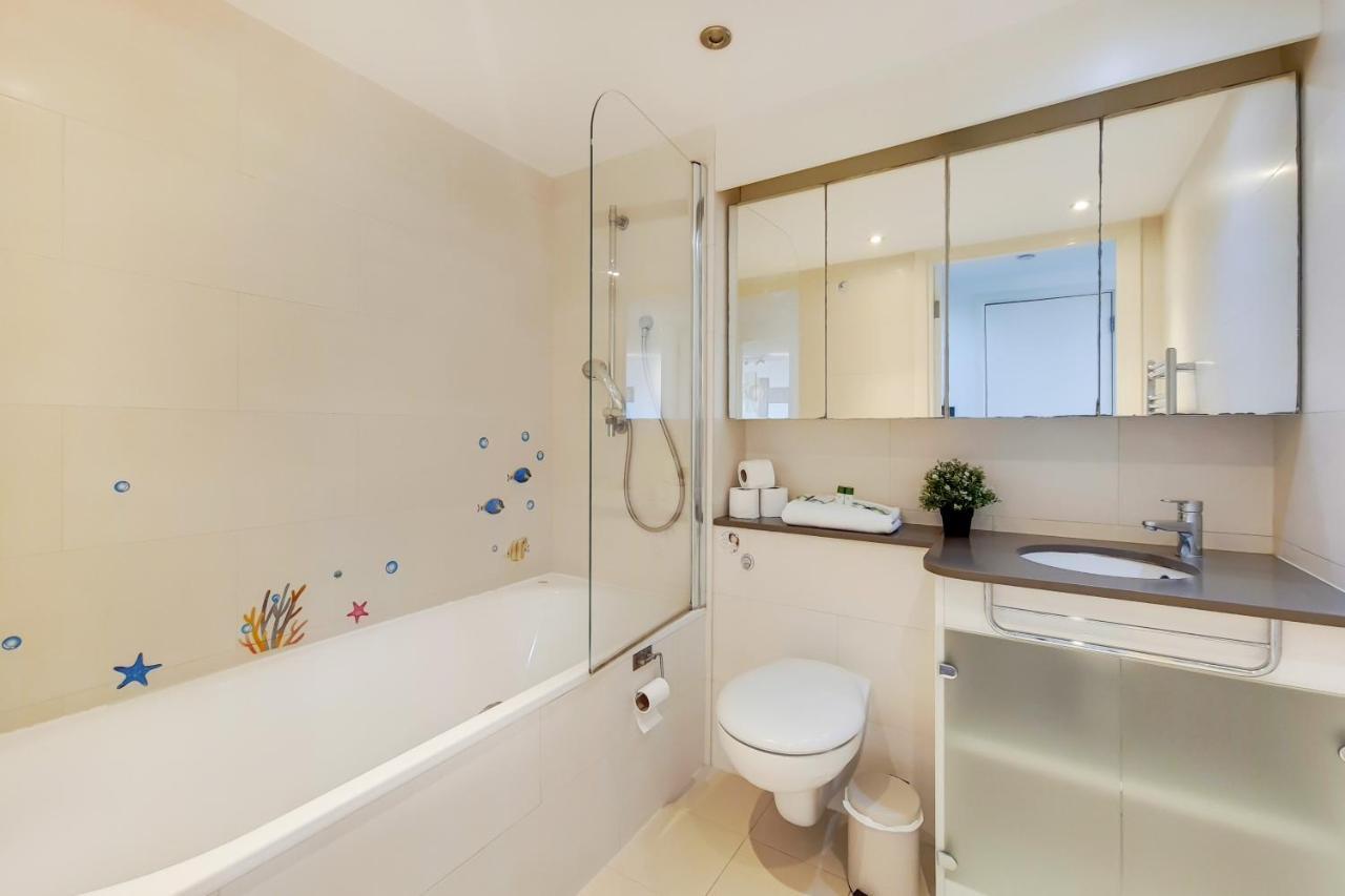 Free Parking - Two Bed Apartment By London Docklands Eksteriør bilde